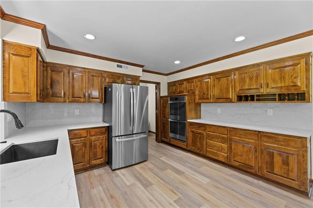 25103 Haines Road, Greenwood, MO 64034