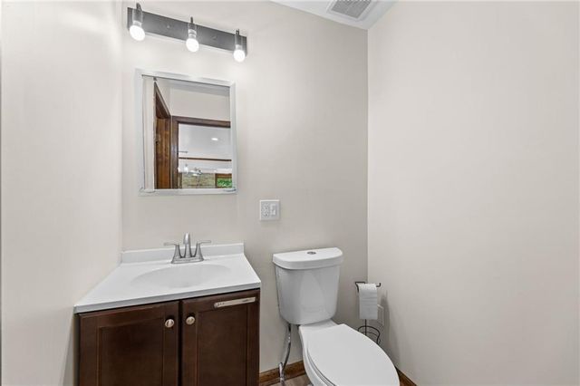 25103 Haines Road, Greenwood, MO 64034