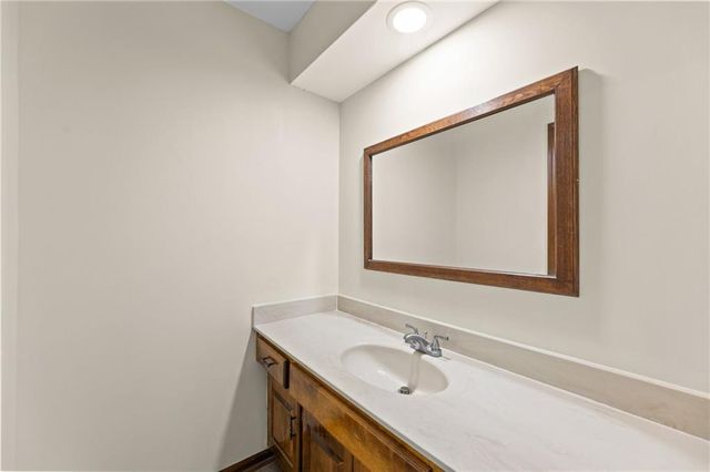 25103 Haines Road, Greenwood, MO 64034