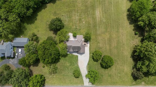 25103 Haines Road, Greenwood, MO 64034