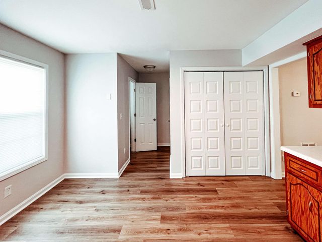 124 Ballygar St Apt F, Clarksville, TN 37043