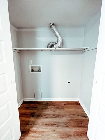 124 Ballygar St Apt F, Clarksville, TN 37043