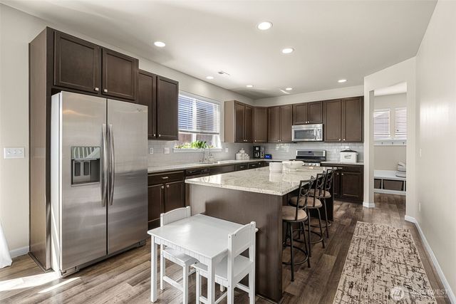 3906 Highlands Boulevard, Puyallup, WA 98372