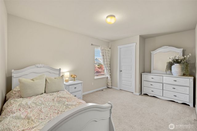 3906 Highlands Boulevard, Puyallup, WA 98372