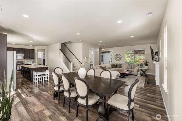 3906 Highlands Boulevard, Puyallup, WA 98372