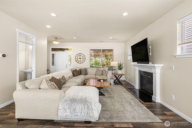 3906 Highlands Boulevard, Puyallup, WA 98372
