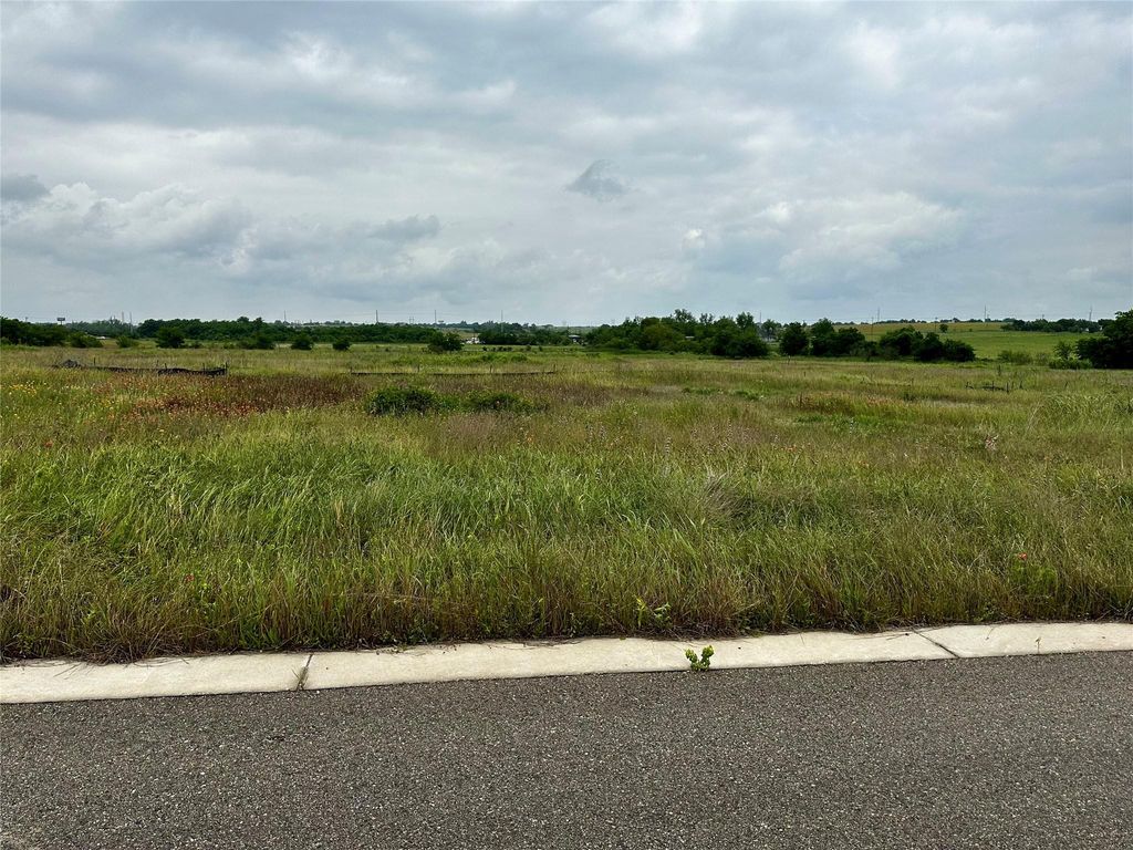 512 LR Williams LN, Jarrell, TX 76537