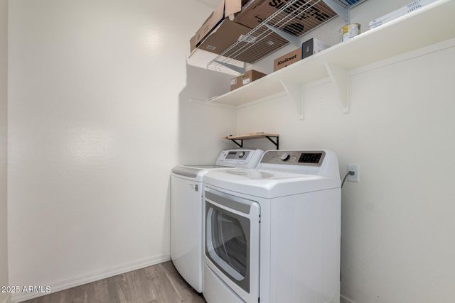 303 W Mammoth Cave Drive, San Tan Valley, AZ 85140