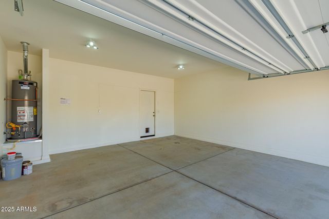 303 W Mammoth Cave Drive, San Tan Valley, AZ 85140