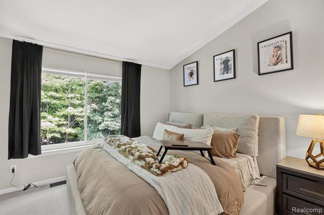 2772 Moosewood Drive, Waterford, MI 48329