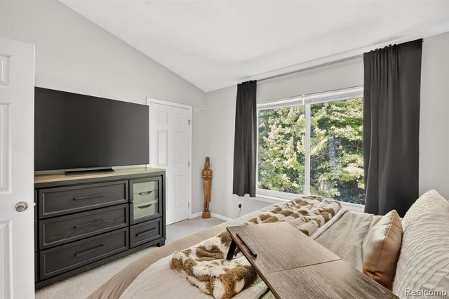 2772 Moosewood Drive, Waterford, MI 48329
