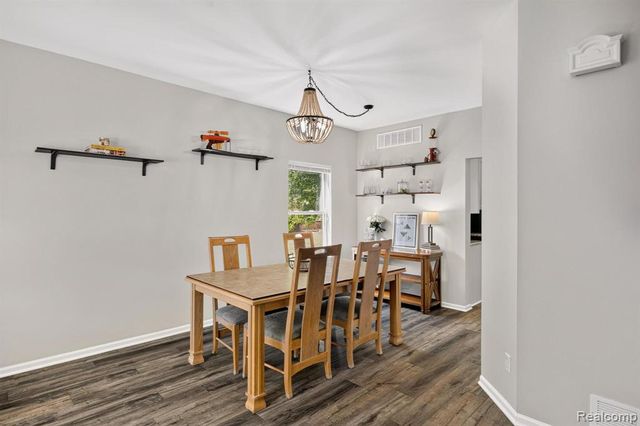 2772 Moosewood Drive, Waterford, MI 48329