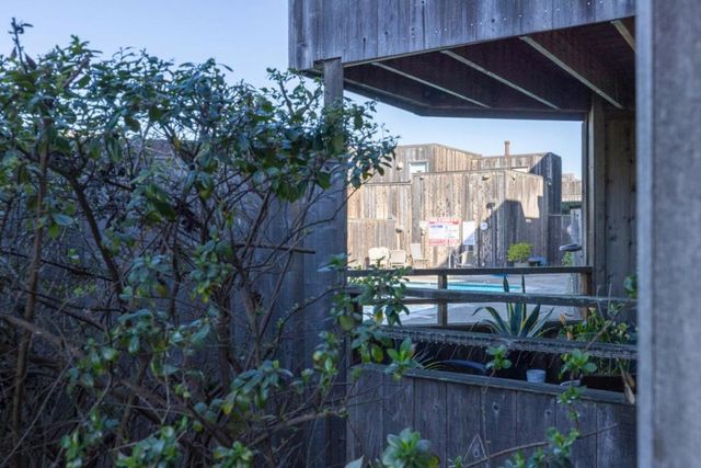 125 Surf Way 343, Monterey, CA 93940