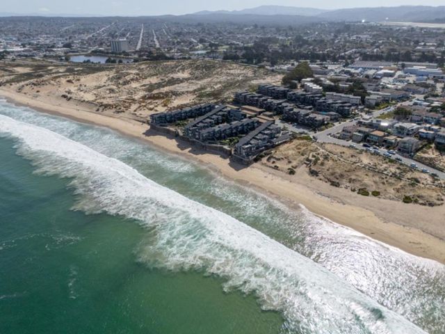 125 Surf Way 343, Monterey, CA 93940