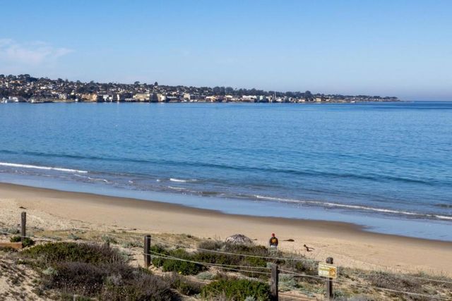 125 Surf Way 343, Monterey, CA 93940