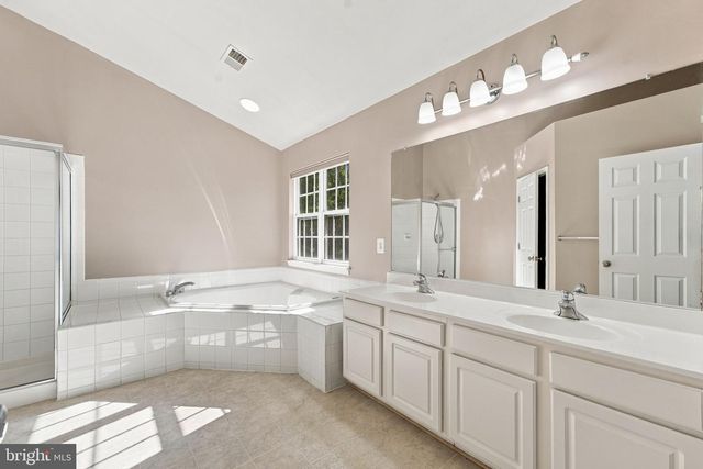 8368 TENBROOK DR, Gainesville, VA 20155
