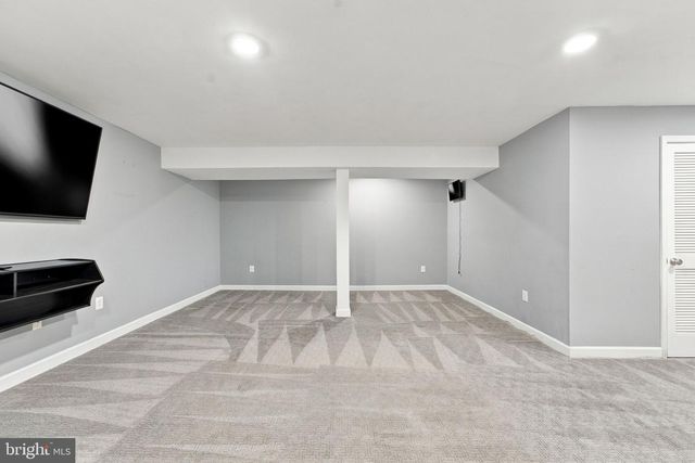 8368 TENBROOK DR, Gainesville, VA 20155