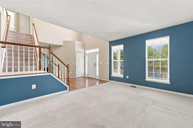8368 TENBROOK DR, Gainesville, VA 20155