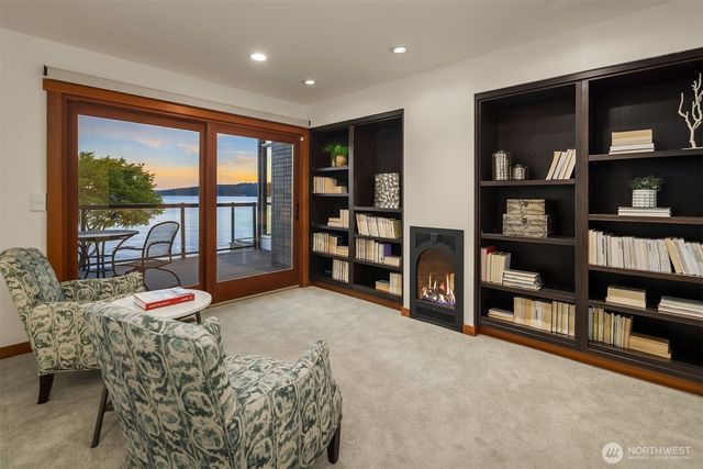 10929 SE Lake Road, Bellevue, WA 98004
