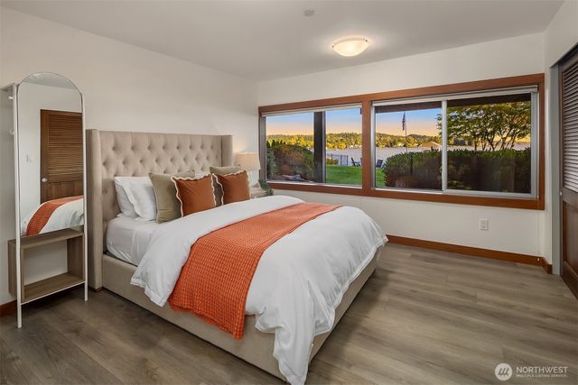 10929 SE Lake Road, Bellevue, WA 98004