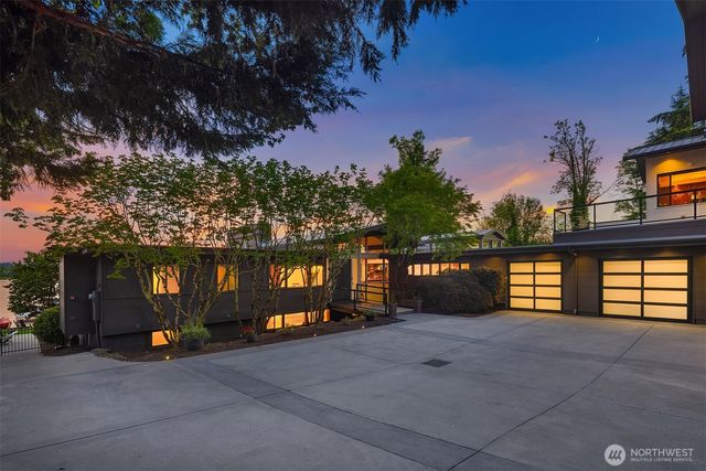 10929 SE Lake Road, Bellevue, WA 98004