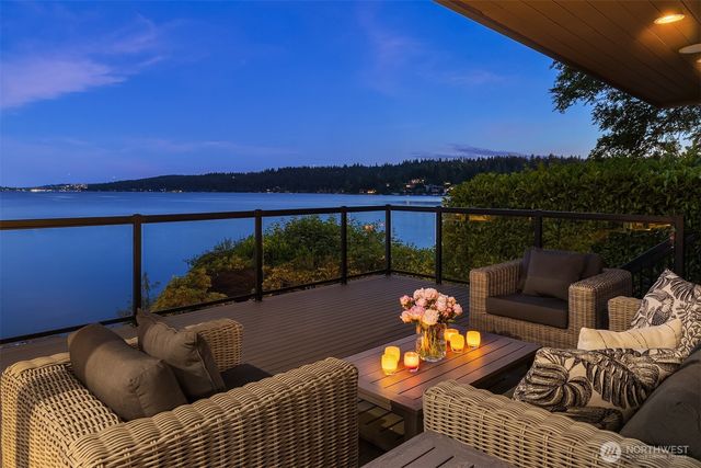 10929 SE Lake Road, Bellevue, WA 98004