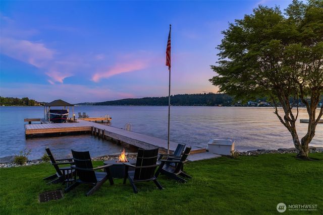 10929 SE Lake Road, Bellevue, WA 98004