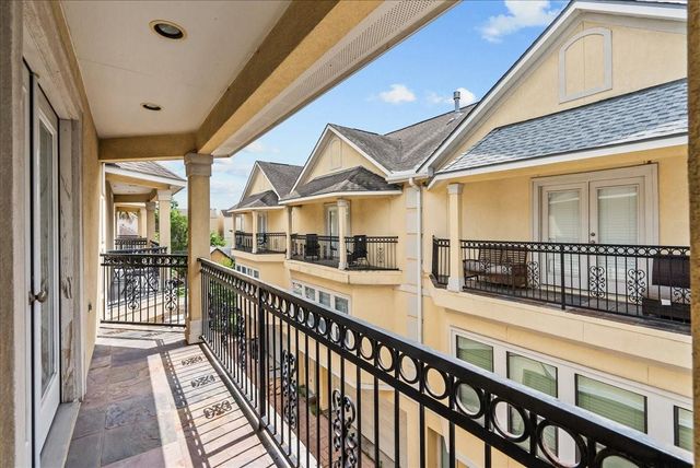 6118 Tyne Street, Houston, TX 77007