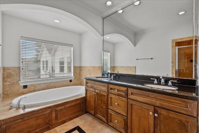 6118 Tyne Street, Houston, TX 77007