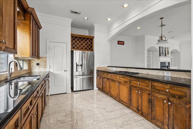 6118 Tyne Street, Houston, TX 77007