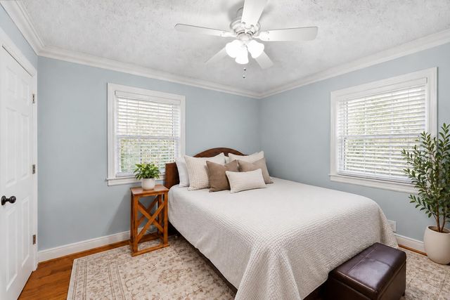 325 E Tiverton Way, Lexington, KY 40517