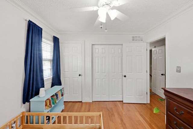 325 E Tiverton Way, Lexington, KY 40517