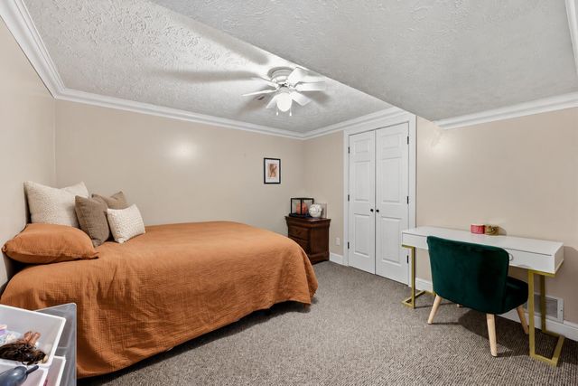 325 E Tiverton Way, Lexington, KY 40517
