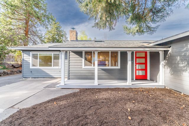 1382 NE Drost Drive, Bend, OR 97701