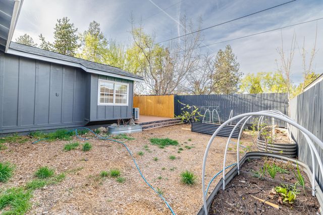 1382 NE Drost Drive, Bend, OR 97701