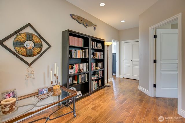 125 Sunrise Avenue SE, Ocean Shores, WA 98569