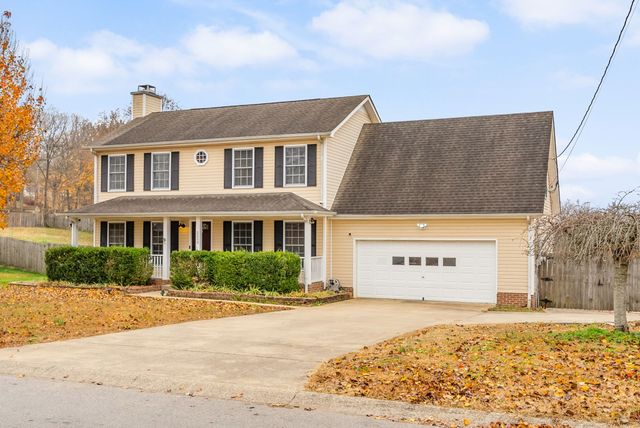 2550 Elkmont Dr, Clarksville, TN 37040