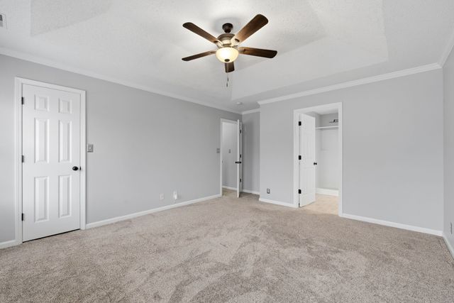 2550 Elkmont Dr, Clarksville, TN 37040