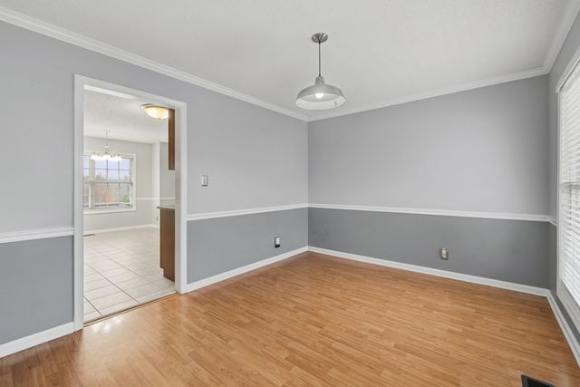 2550 Elkmont Dr, Clarksville, TN 37040