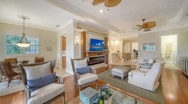 5208 PARISIENNE PLACE 202B33, Sarasota, FL 34238