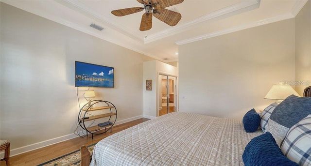 5208 PARISIENNE PLACE 202B33, Sarasota, FL 34238