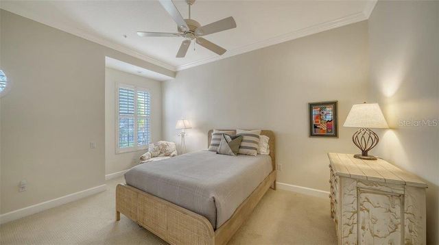 5208 PARISIENNE PLACE 202B33, Sarasota, FL 34238