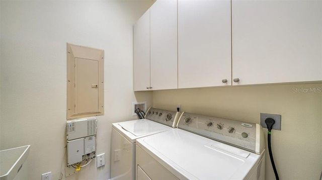 5208 PARISIENNE PLACE 202B33, Sarasota, FL 34238