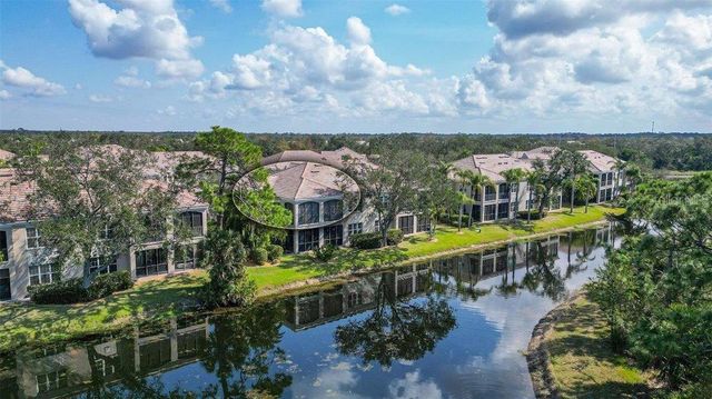 5208 PARISIENNE PLACE 202B33, Sarasota, FL 34238