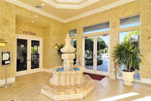 5208 PARISIENNE PLACE 202B33, Sarasota, FL 34238