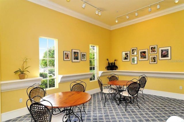 5208 PARISIENNE PLACE 202B33, Sarasota, FL 34238