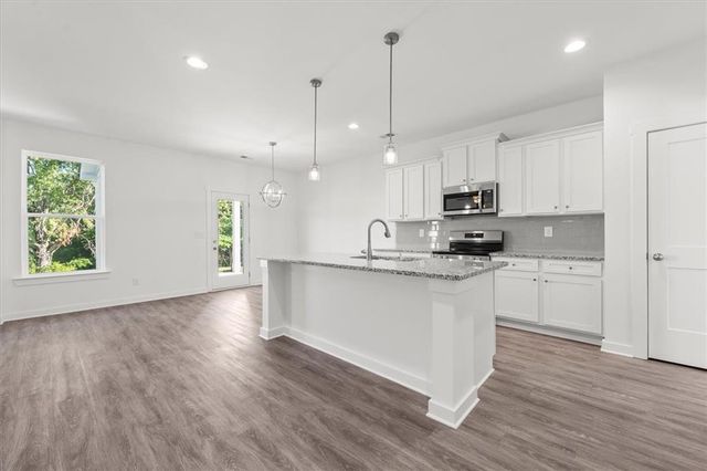 540 Lillian Way, Statham, GA 30666