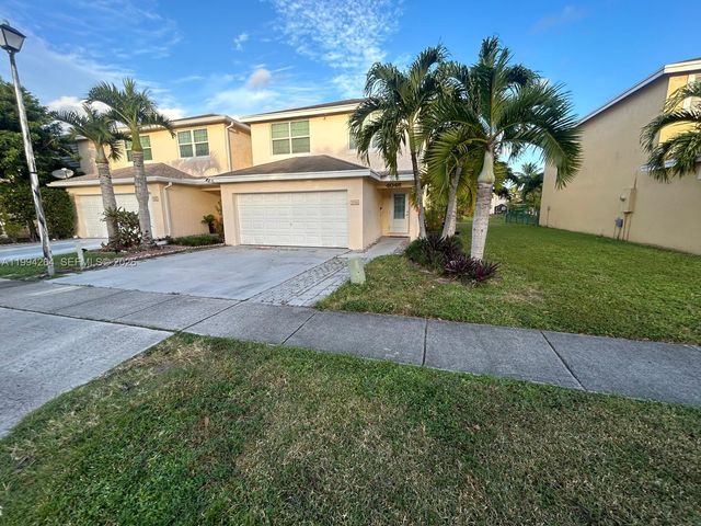 4046 Eastridge Dr, Deerfield Beach, FL 33064
