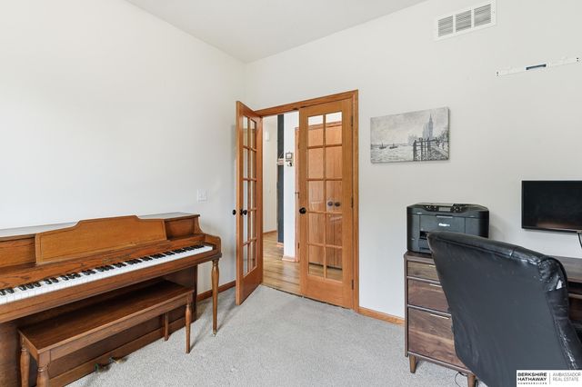 4702 Lakewood Drive, Blair, NE 68008