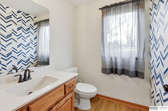 4702 Lakewood Drive, Blair, NE 68008